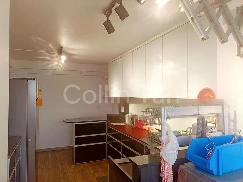 5 Room (5I) HDB for Sale in  707 Hougang Avenue 2 - Image 2